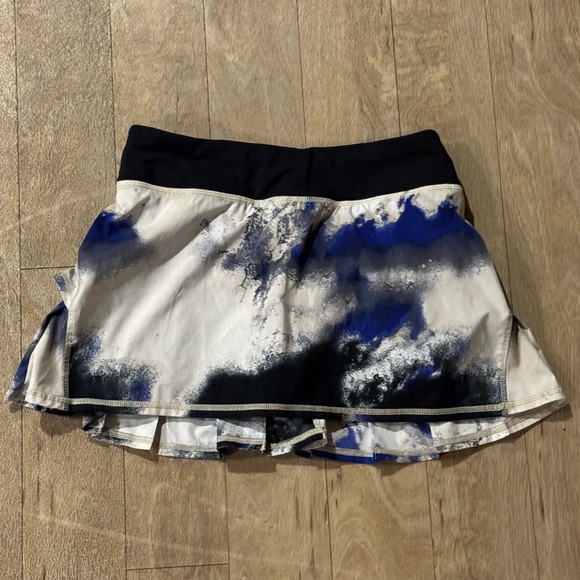 Lululemon Run Pace Setter Skirt Milky Way Multi Print Size 4 - Picture 2 of 6